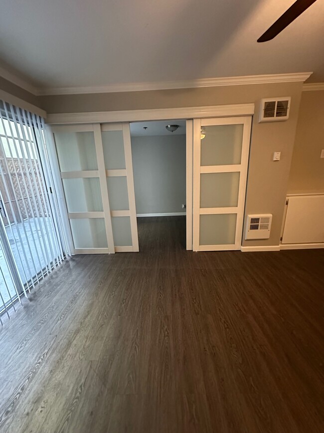 Building Photo - Alice Court