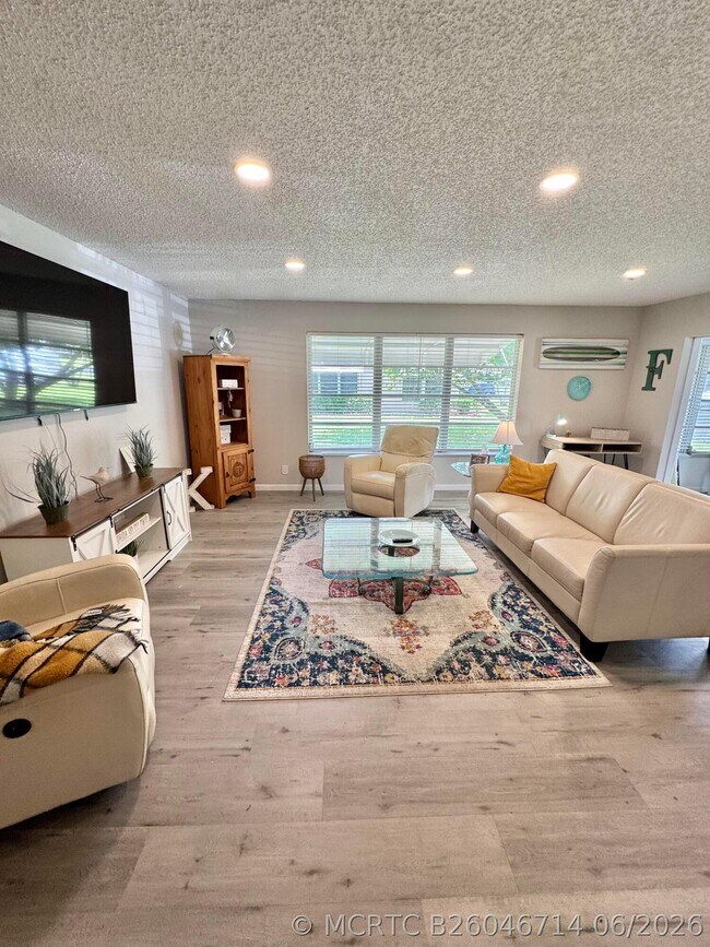 Foto del edificio - 1342 High Point Way SE