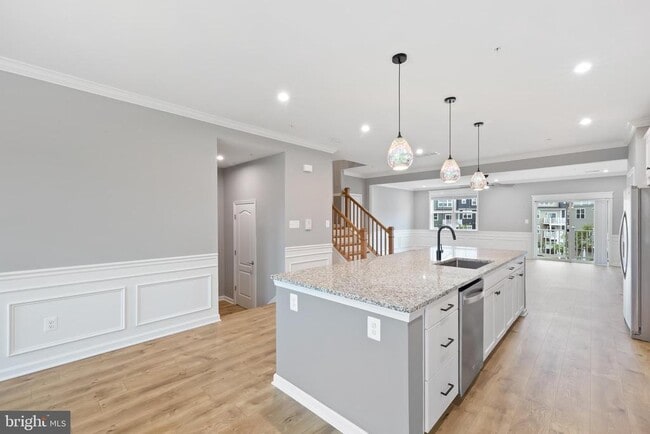 Foto del edificio - 4615 Crossing Ct