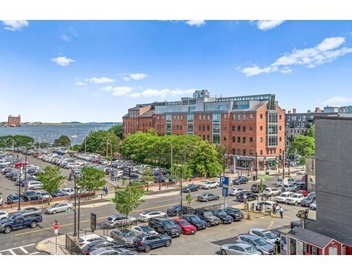 Building Photo - 300 Commercial Street
