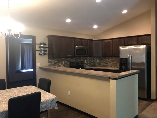 Photo - 462 RJ Dr House