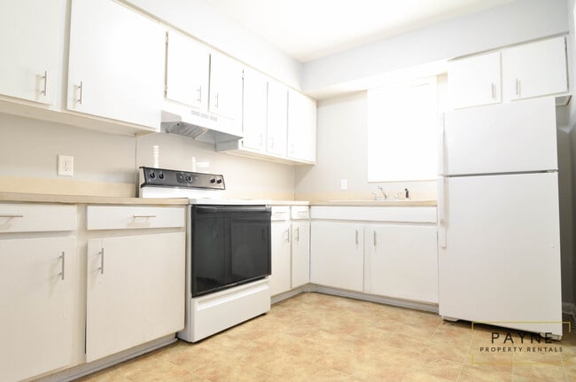 Building Photo - 4201 Rosemont Dr #3