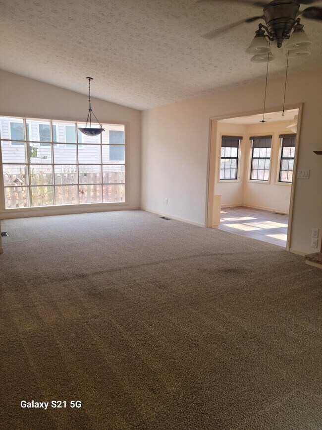 Foto del edificio - 140 Shelley Ln