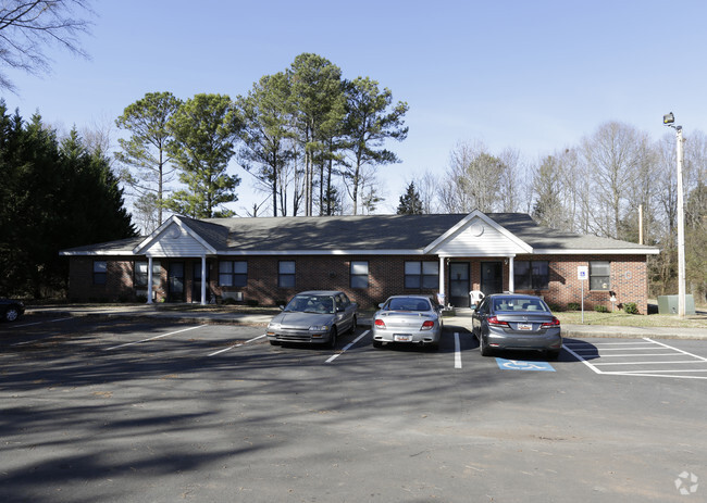 Building Photo - Carolina Place Apartments