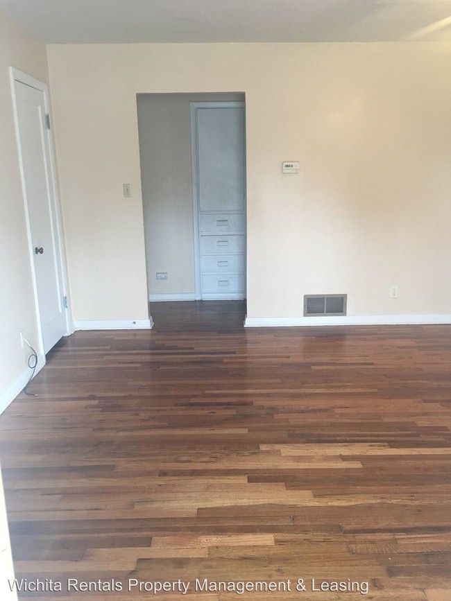 Building Photo - 2 br, 1 bath House - 1600 W Pawnee