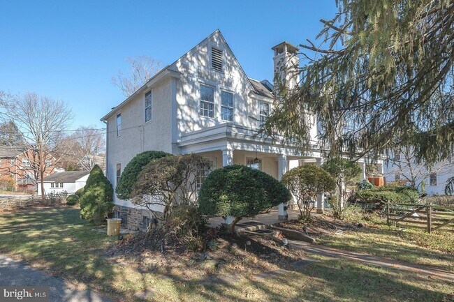 Foto del edificio - 515 Beechwood Ln
