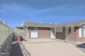 Building Photo - 614 Marr St