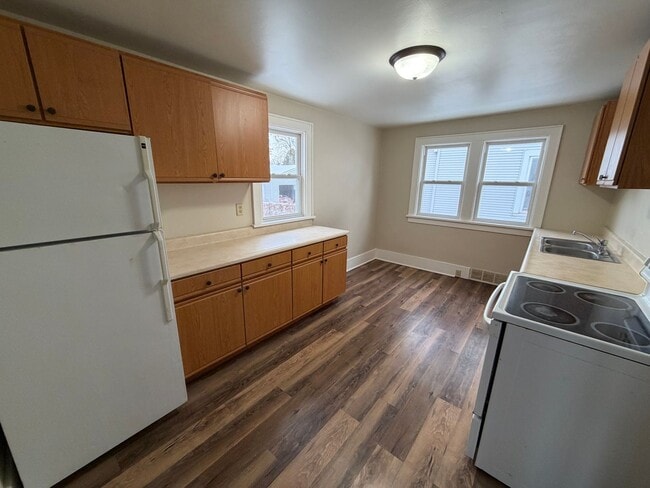 Building Photo - Vine, 732-734