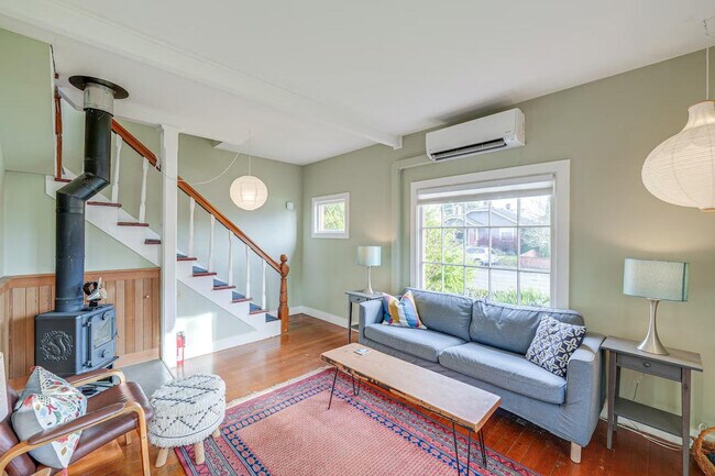 Foto del edificio - 2323 Elizabeth St