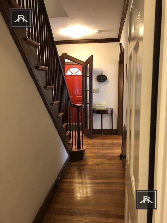 Foto del edificio - 3 bedroom in Newton MA 02459