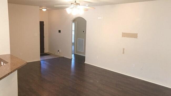 Foto del edificio - 4406 Davenport St
