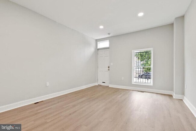 Foto del edificio - 2317 Jefferson St
