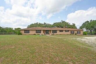 Building Photo - 9209 Rock Way Dr