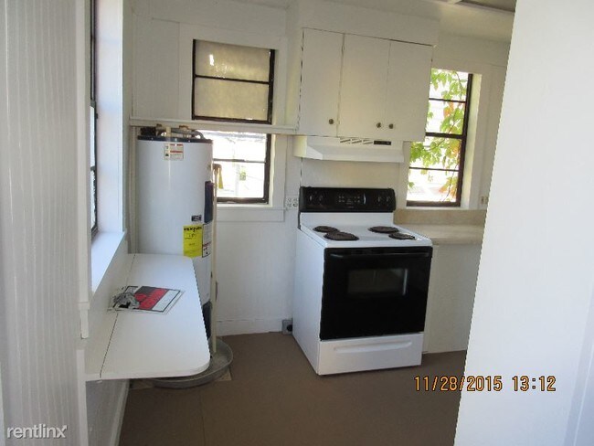 Building Photo - 420 N Peninsula Dr