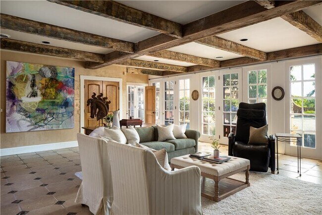 Building Photo - 216 Gray Craig Rd