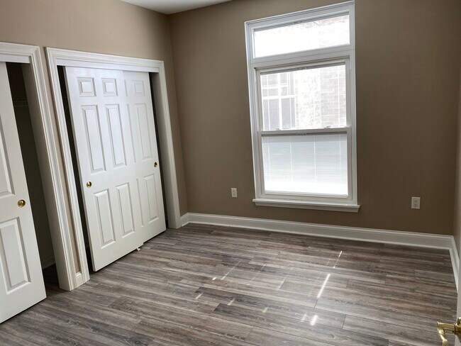 Main Floor Bedroom - 1550 N Warren Ave