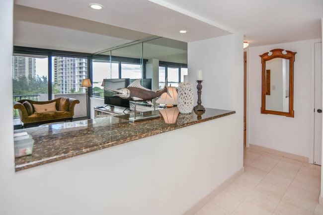 Foto del edificio - 4200 N Ocean Dr