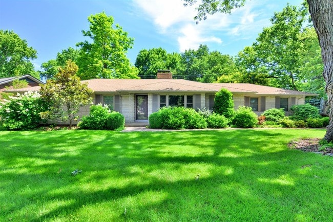 Building Photo - 3348 Nantucket Dr