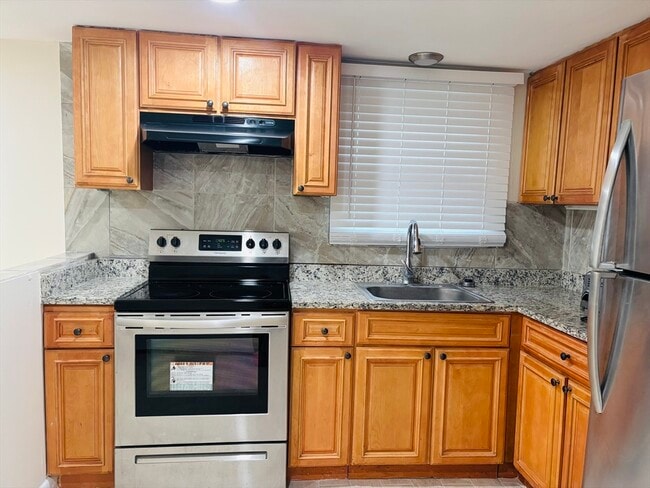 Foto del edificio - 55 Woodlawn Ave