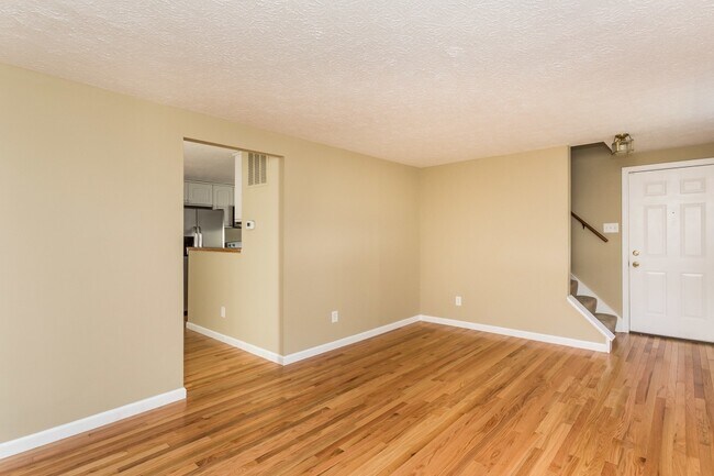 Building Photo - 4417 Hallfield Manor Dr