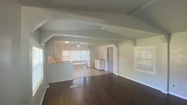 Building Photo - 2507 Bayou Ave