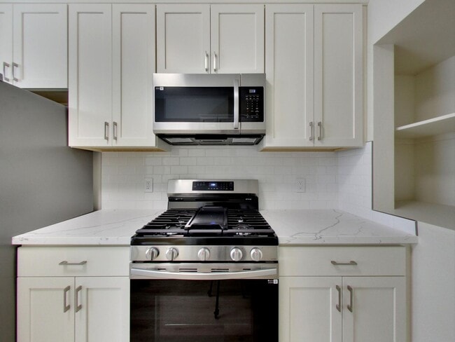 Foto del edificio - 1367 Grant Ave