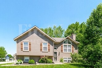 Building Photo - 1306 Park Dr Building Photo - 1306 Park Dr