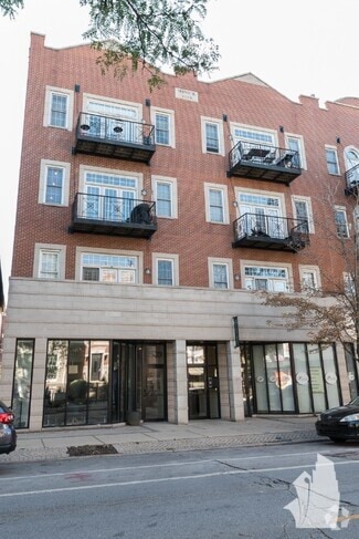 Building Photo - 2539 N Southport Ave