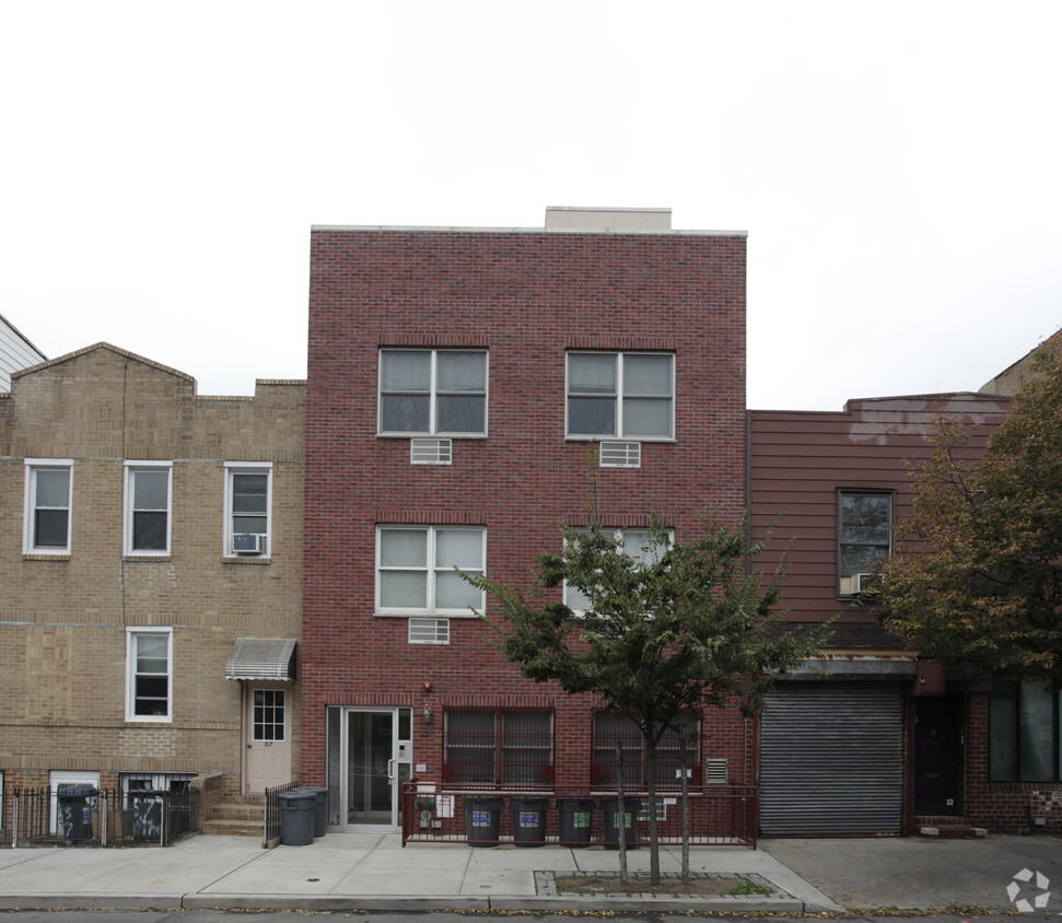 Building Photo - 59 Withers St
