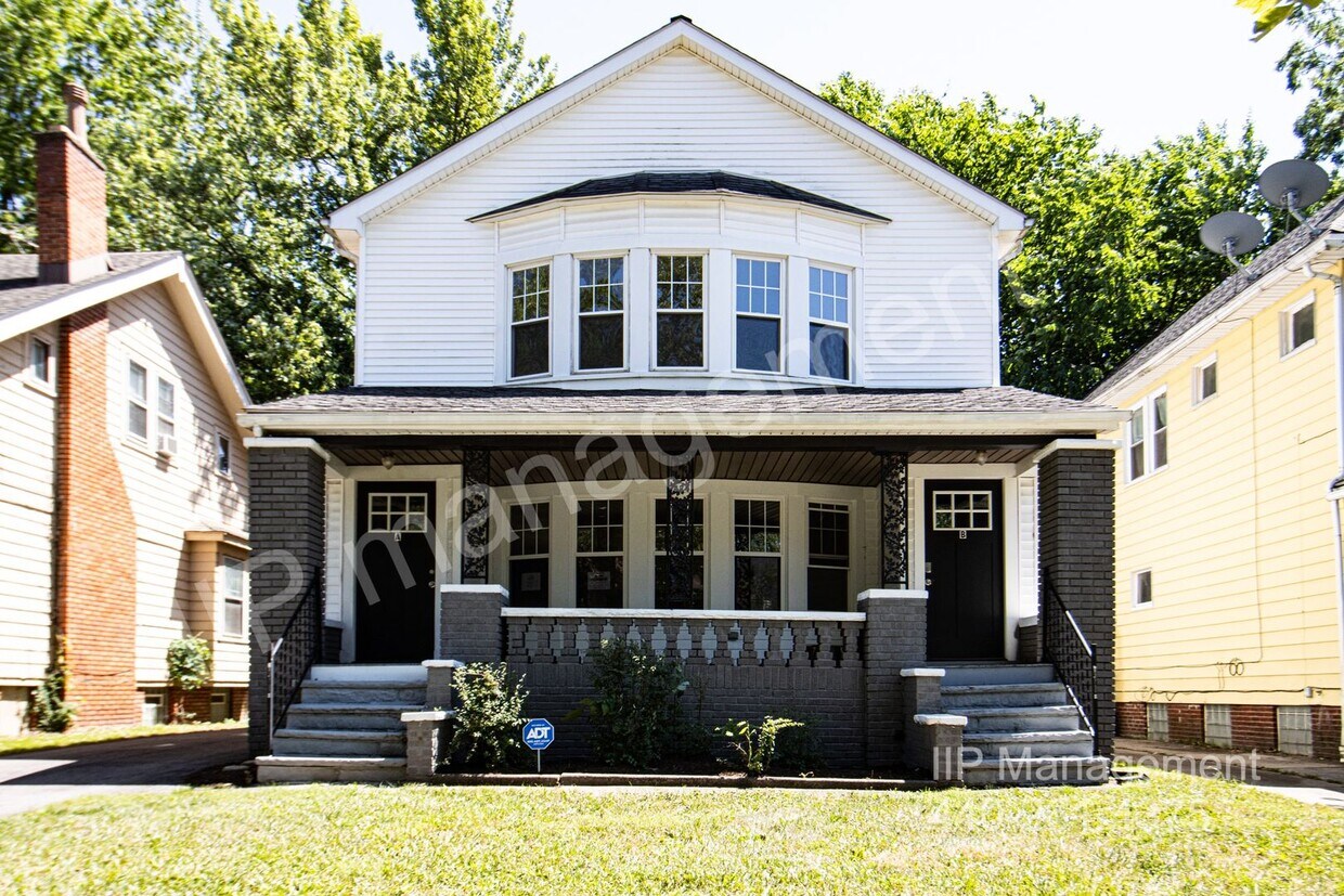 Primary Photo - Beautiful 3-Bedroom Home in Cleveland Heig...