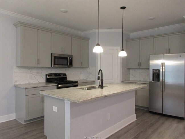 Foto del edificio - 2104 Crescent Pointe Pkwy