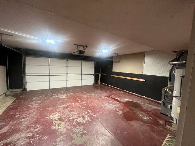 Building Photo - South Lafayette Modern and Spacious 4 Bed/...