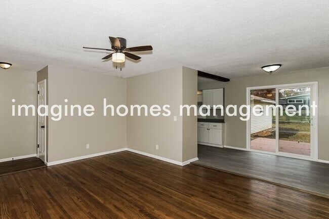Foto del edificio - Recently Updated 3 Bedroom Home in Fridley!