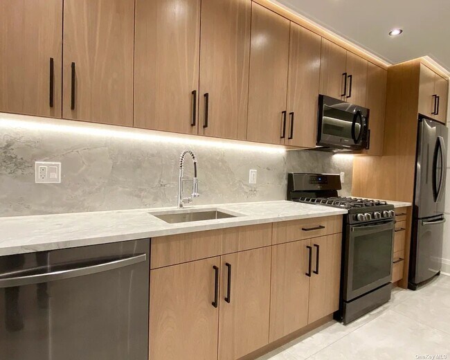 Foto del edificio - 21-74-74 42nd St