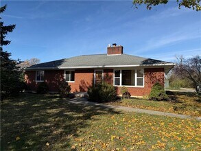 Building Photo - 3641 Maxton Rd