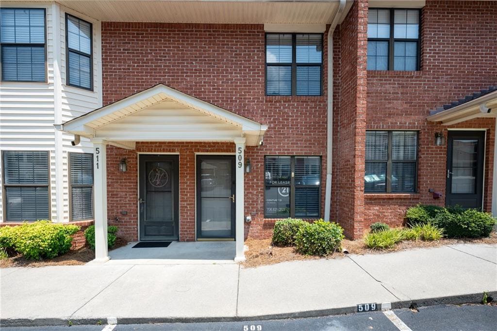 Primary Photo - 509 Mt Vernon Dr