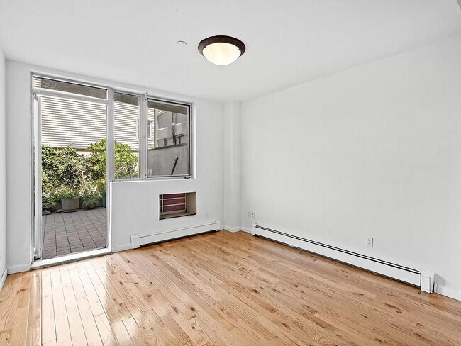 Foto del edificio - 93 Wyckoff Ave