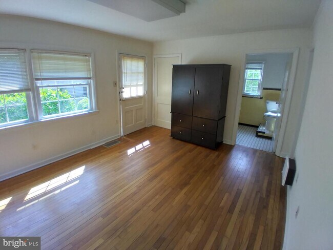 Foto del edificio - 1407 N Vernon St