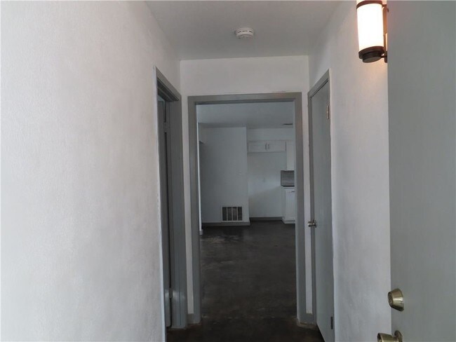 Foto del edificio - 6714 Rhonda Dr