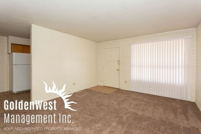 Building Photo - Turnkey 1Bdm 1Ba Near Light-rail!