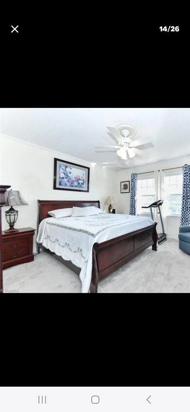 Foto del edificio - 430 Muirs Chapel Rd