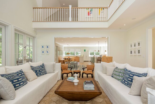 Foto del edificio - 417 Edge of Woods Rd