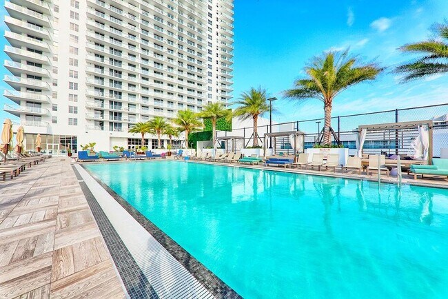Foto del edificio - 4010 S Ocean Dr