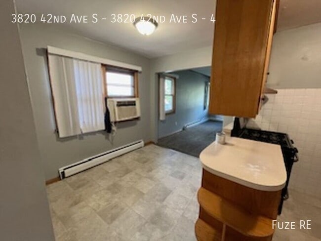 Foto del edificio - 3820 42nd Ave S
