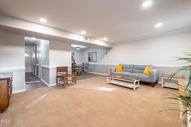 Building Photo - 6553 New Market Way