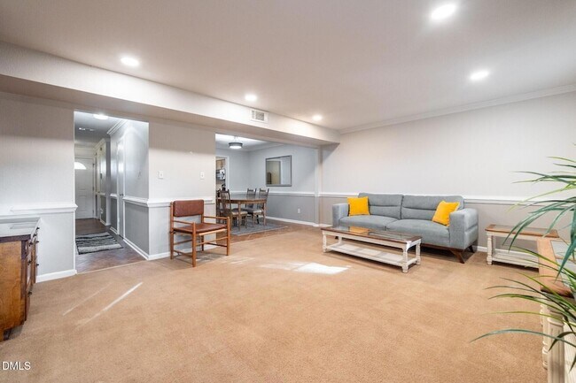 Foto del edificio - 6553 New Market Way