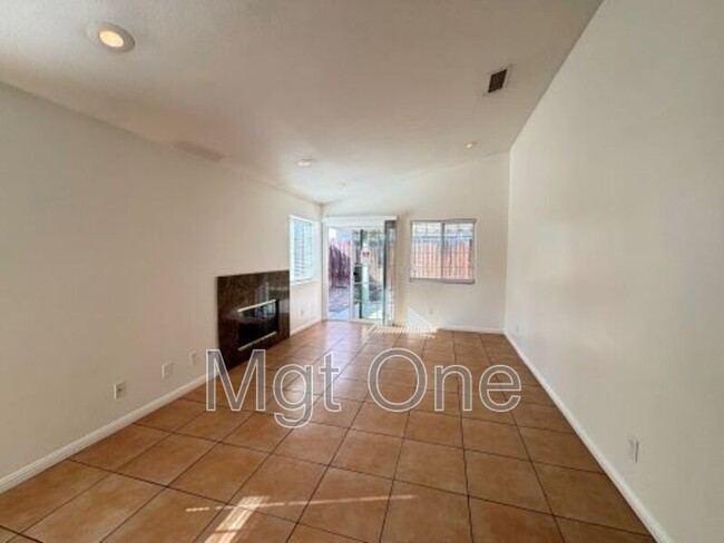 Foto del edificio - 1498 Olivecrest Way