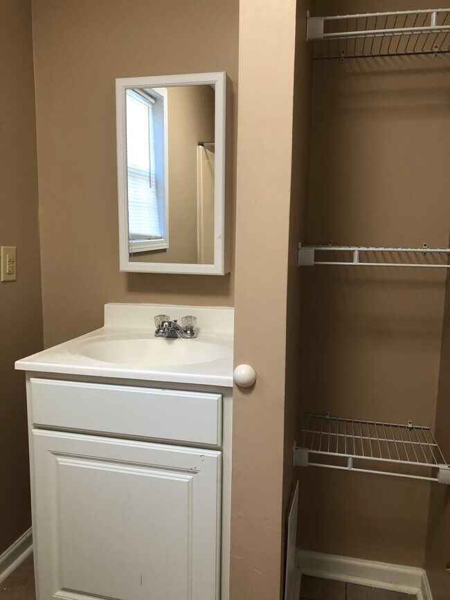 Foto del edificio - 501 N Bradford Ave