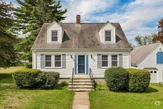 Building Photo - 100 Essex Ave
