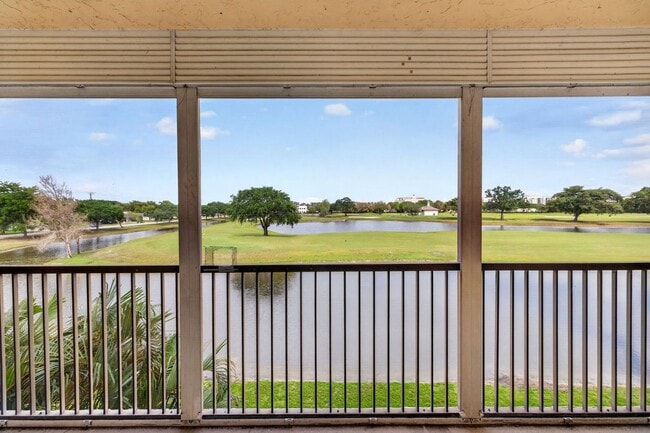 Building Photo - 3100 W Rolling Hills Cir